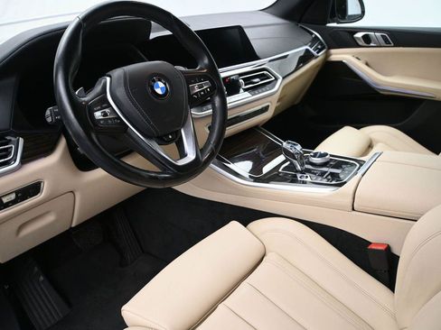 Used 2021 BMW X5 xDrive40i w/ Convenience Package AWD/4WD image 2
