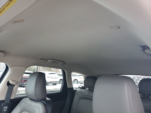 Certified 2023 Lincoln Corsair AWD w/ Equipment Group 101A image 11