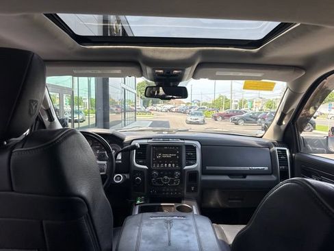 Used 2015 RAM 3500 Laramie Longhorn AWD/4WD image 13