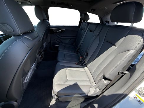 New 2025 Audi Q7 3.0T Premium Plus AWD/4WD image 16
