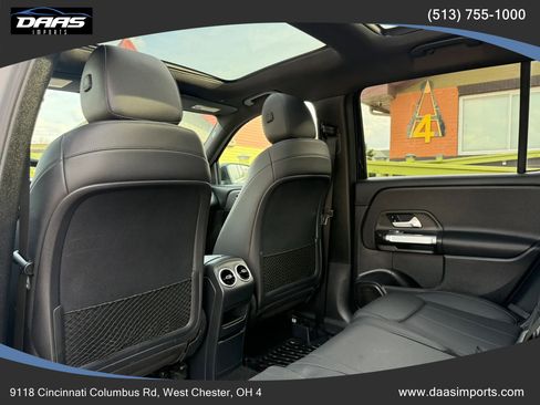 Used 2021 Mercedes-Benz GLB 250 4MATIC w/ Premium Package image 20