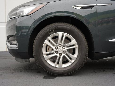 Used 2019 Buick Enclave Essence AWD/4WD image 11