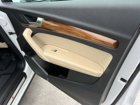 Used 2022 Audi Q5 2.0T Premium Plus w/ Premium Plus Package image 14