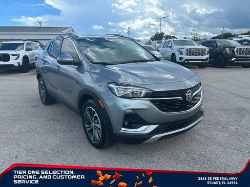 Used 2023 Buick Encore GX Select w/ Safety Package II FWD image 3