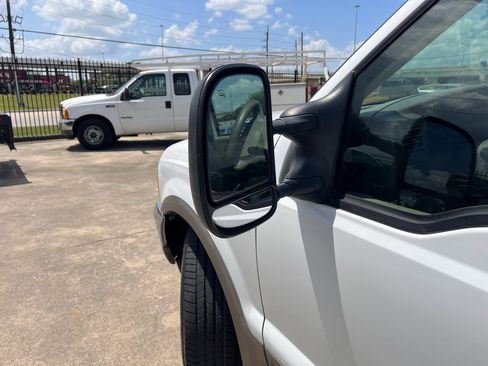 Used 2001 Ford Excursion Limited image 57