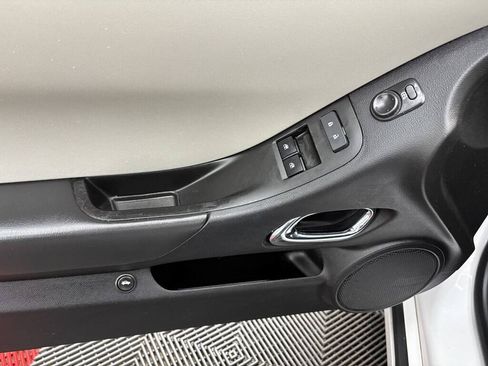 Used 2015 Chevrolet Camaro LS RWD image 8