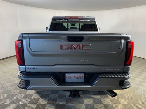 Used 2024 GMC Sierra 2500 Denali w/ Denali Reserve Package AWD/4WD image 14