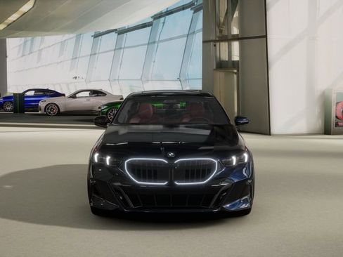 New 2026 BMW 530i image 3