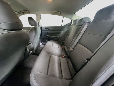 Used 2025 Nissan Altima 2.5 SV FWD image 25