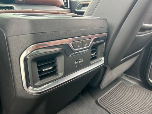 Used 2024 GMC Sierra 2500 Denali Ultimate AWD/4WD image 40