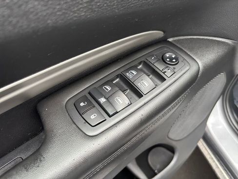 Used 2020 Dodge Durango SXT w/ 3rd Row Seating Group image 24