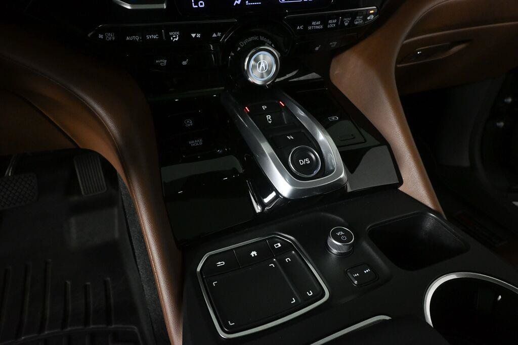 Used 2023 Acura MDX w/ Technology Package FWD image 4