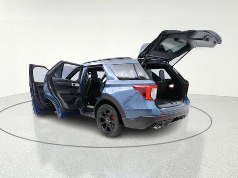 Used 2020 Ford Explorer ST w/ ST Street Pack image 16