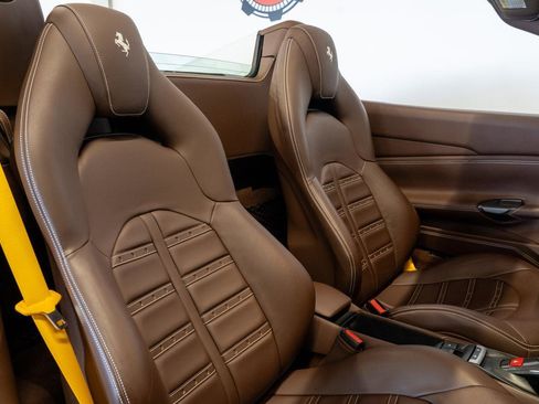 Used 2018 Ferrari 488 Spider image 12