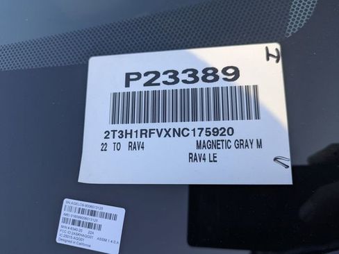 Used 2022 Toyota RAV4 LE image 33