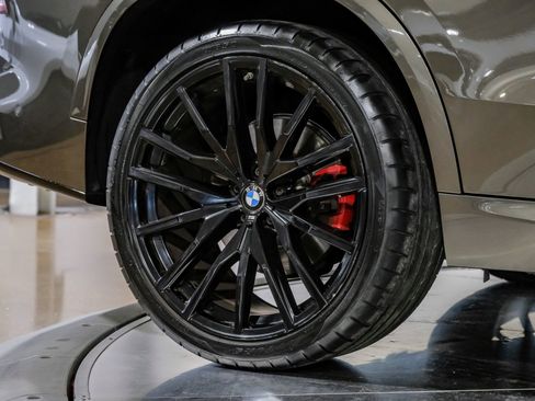 Used 2024 BMW X5 sDrive40i w/ M Sport Package image 60