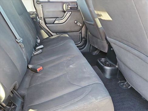 Used 2018 Jeep Wrangler Unlimited Sport w/ Connectivity Group image 17