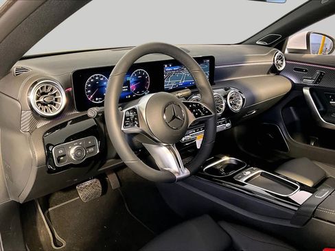 New 2026 Mercedes-Benz CLA 250 4MATIC image 9