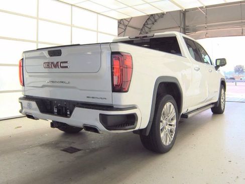 Used 2021 GMC Sierra 1500 Denali w/ Denali Ultimate Package AWD/4WD image 5