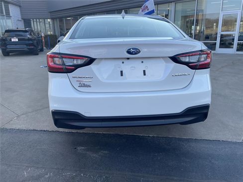 Used 2025 Subaru Legacy Premium AWD/4WD image 4