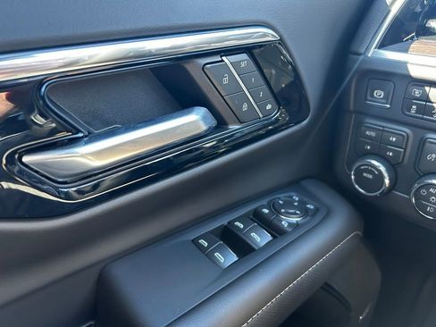 New 2026 Chevrolet Tahoe Premier w/ Sun And Tow Package AWD/4WD image 17