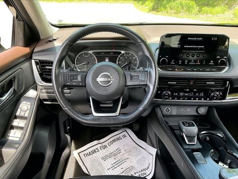 Used 2022 Nissan Rogue SL w/ SL Premium Package AWD/4WD image 17