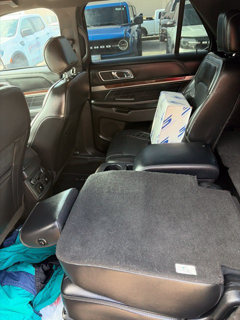 Used 2017 Ford Explorer Platinum AWD/4WD image 2