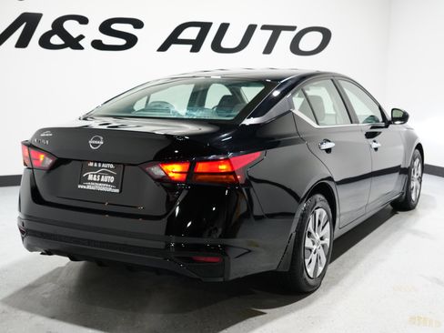 Used 2024 Nissan Altima 2.5 S image 8