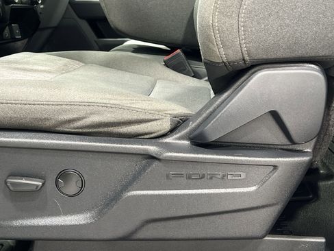 Used 2023 Ford F350 XLT image 12