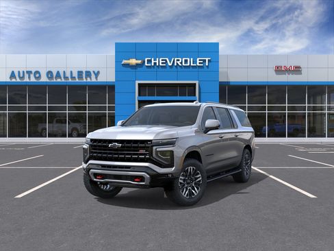 New 2026 Chevrolet Suburban Z71 w/ Comfort Package AWD/4WD image 9