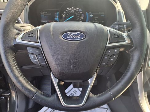 Used 2023 Ford Edge SEL w/ Convenience Package image 13
