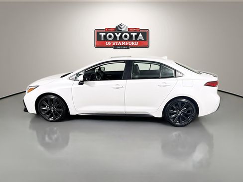 Certified 2025 Toyota Corolla XSE image 4