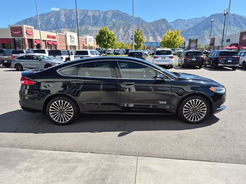 Used 2017 Ford Fusion Energi Titanium FWD image 2