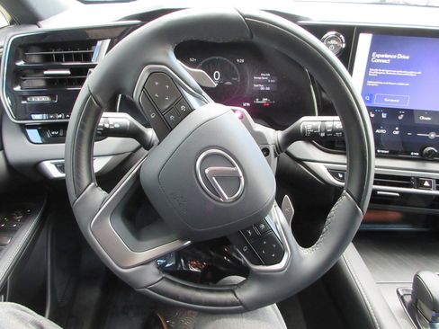 Used 2025 Lexus RX 350 w/ Convenience Package AWD/4WD image 35