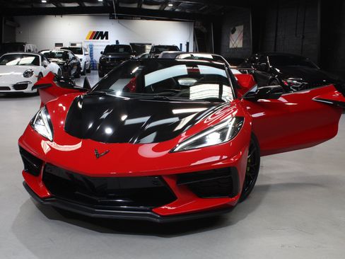 Used 2023 Chevrolet Corvette Stingray Preferred Conv w/ Z51 Performance Package RWD image 29