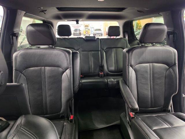 Used 2022 Jeep Wagoneer Series III w/ Premium Group I AWD/4WD image 12