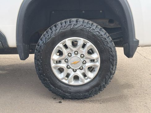 Used 2024 Chevrolet Silverado 2500 LTZ w/ LTZ Convenience Package AWD/4WD image 30