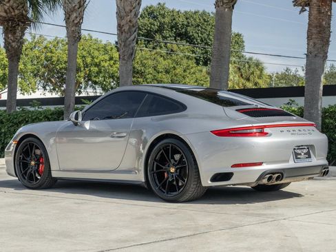 Used 2017 Porsche 911 Carrera 4S image 4