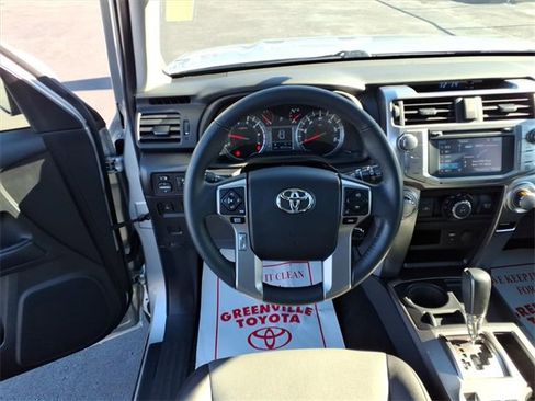 Used 2018 Toyota 4Runner 2WD image 12