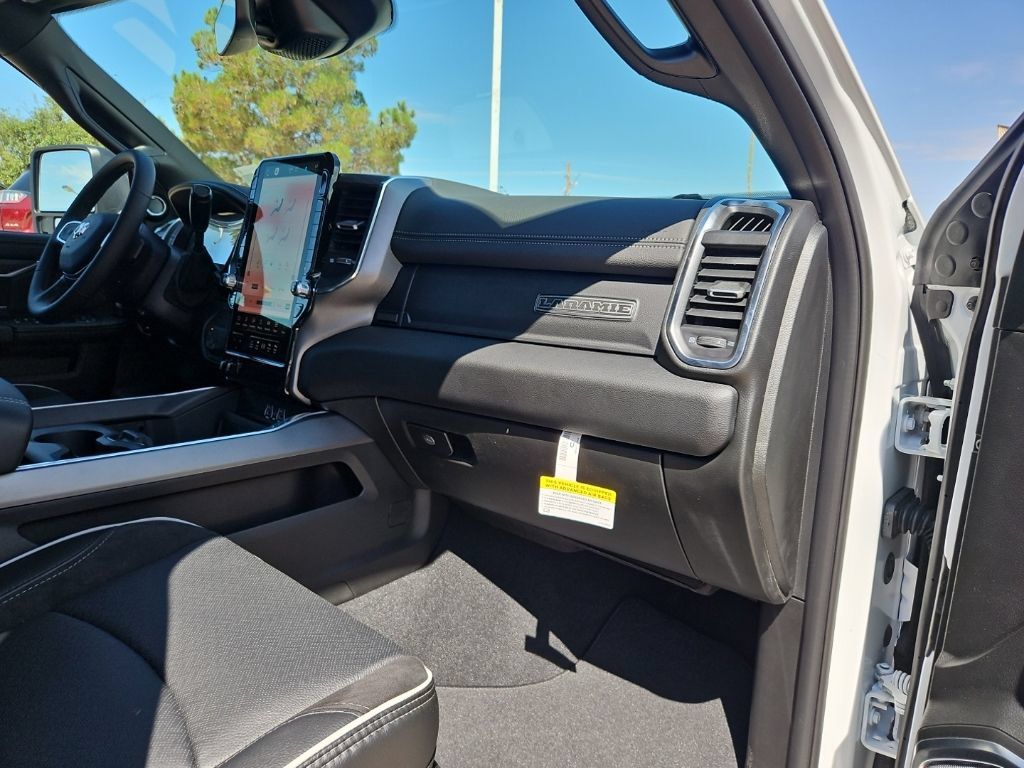 New 2026 RAM 2500 Laramie w/ Night Edition AWD/4WD image 23