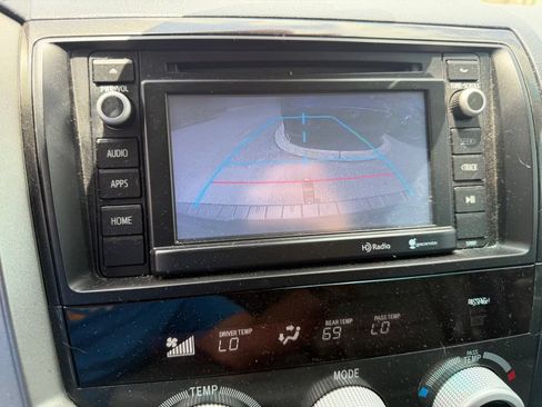 Used 2014 Toyota Sequoia SR5 RWD image 31
