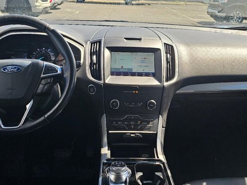 Used 2019 Ford Edge SEL w/ Equipment Group 201A AWD/4WD image 12