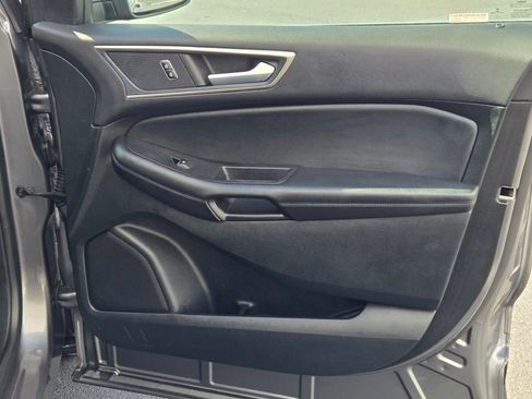 Certified 2022 Ford Edge SEL image 4