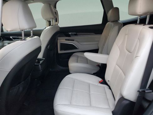 Used 2022 Kia Telluride EX w/ EX Premium Package AWD/4WD image 7