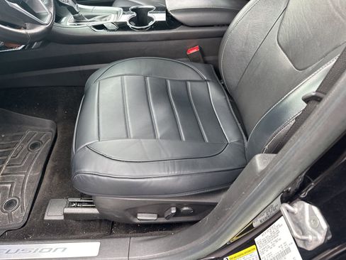 Used 2014 Ford Fusion Titanium FWD image 4