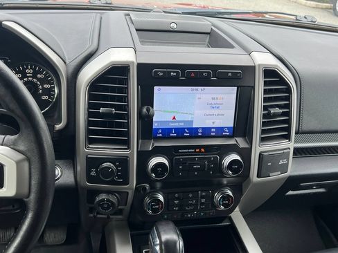 Used 2019 Ford F150 Lariat w/ Equipment Group 502A Luxury AWD/4WD image 22