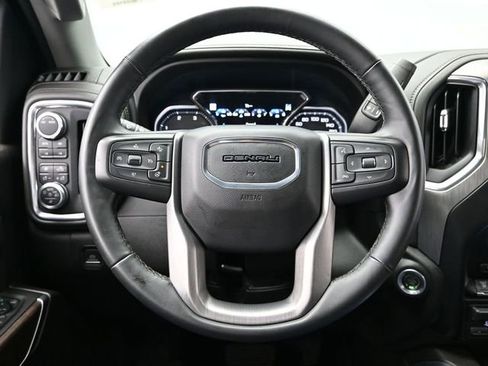 Used 2023 GMC Sierra 2500 Denali w/ Denali Black Diamond Edition AWD/4WD image 6
