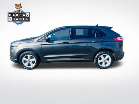 Used 2020 Ford Edge SE image 2