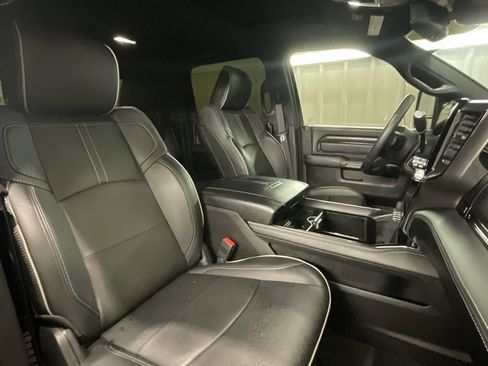 Used 2024 RAM 2500 Limited image 13