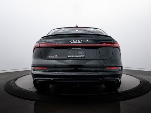 Certified 2023 Audi e-tron S Prestige image 21